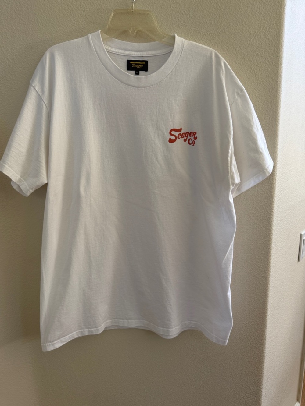 Seager Co. Men's White Short-Sleeve Logo Tee-EUC